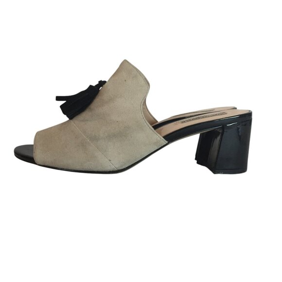 Karl Lagerfeld Paris Hettie Tan Suede Heel Mules Womens 8 Tassel - Picture 10 of 14